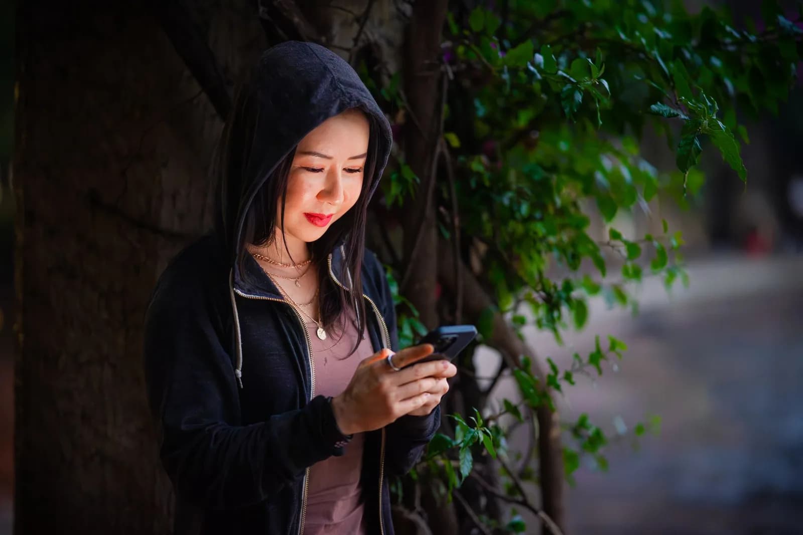 Ghosting là gì và hành vi này bắt đầu từ thời điểm nào trong hẹn hò