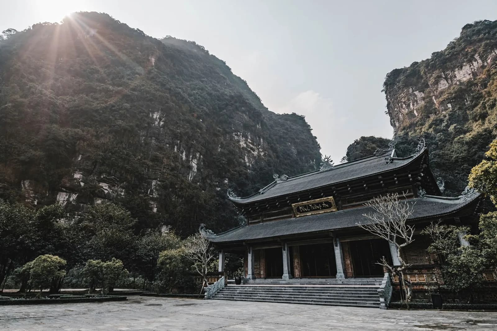 Chi phí du lịch Ninh Bình 2 ngày vào mùa thu khoảng bao nhiêu