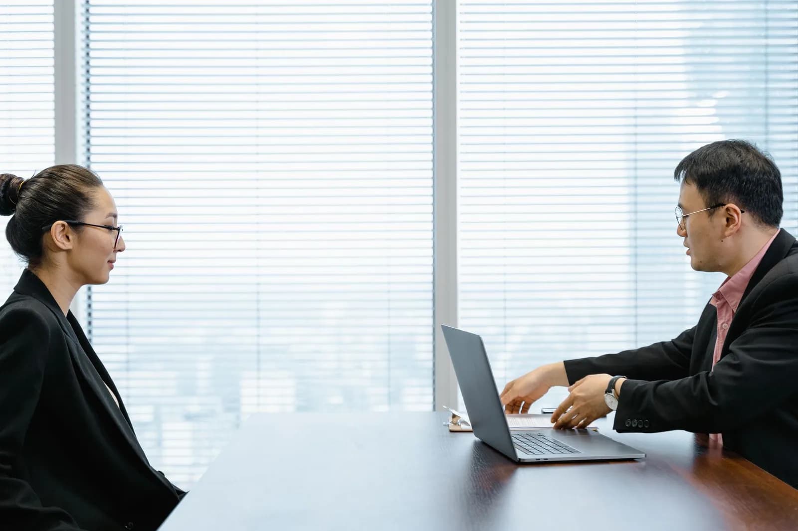 Checklist 15 việc nên làm trước buổi phỏng vấn đầu tiên
