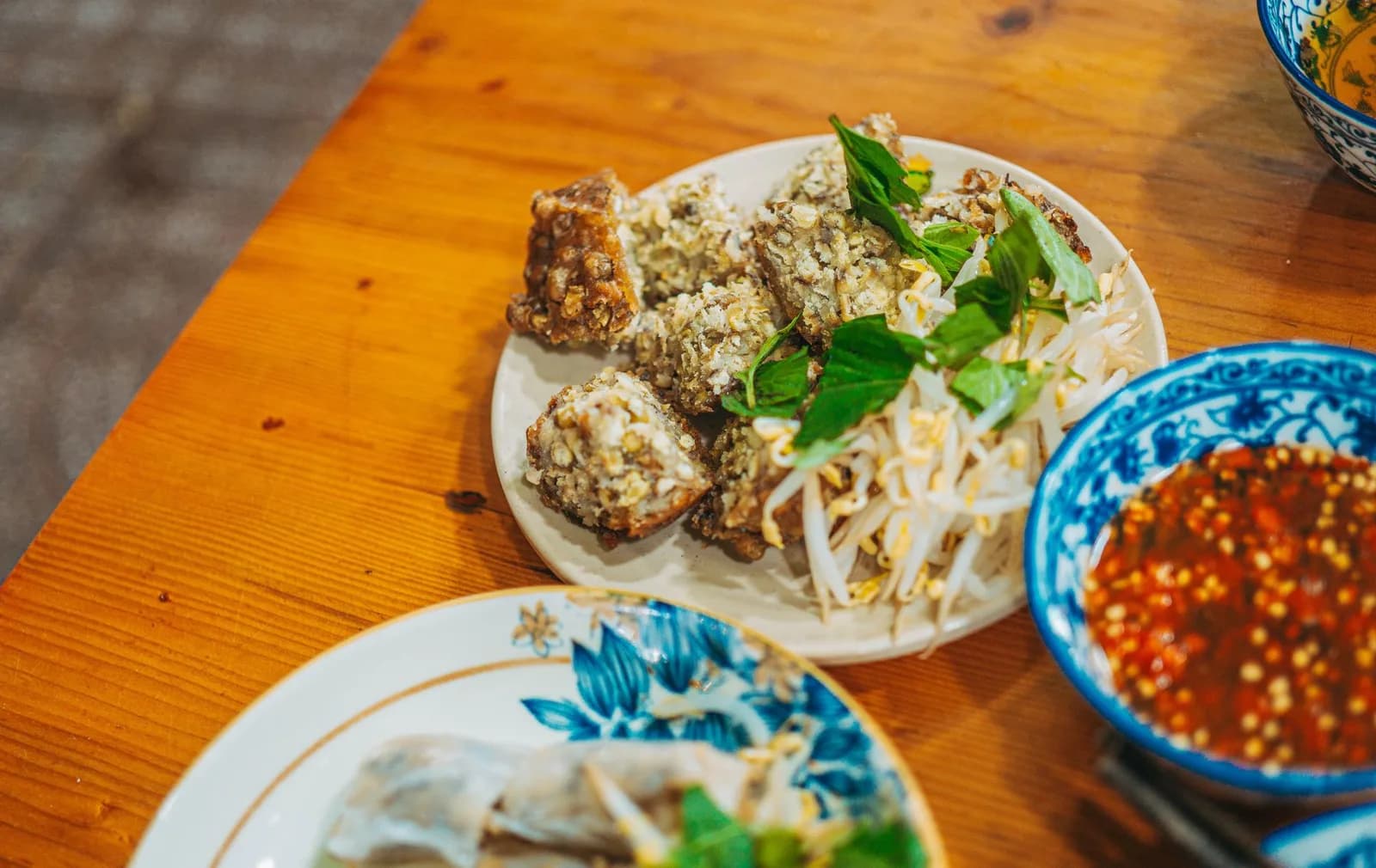 Người ăn chay có thể trải nghiệm food tour Hải Phòng như thế nào