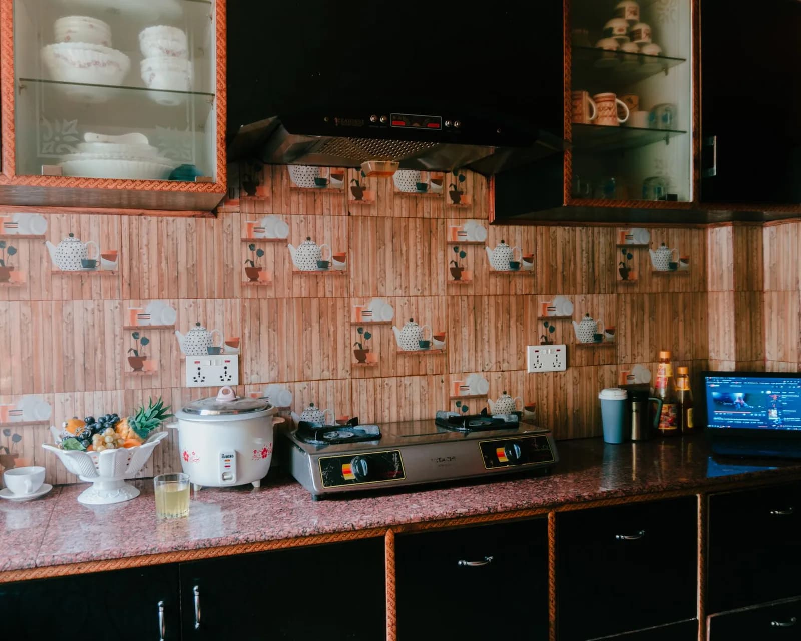 Cách chuẩn bị bữa khuya trong 20 phút mà không gây mùi ở homestay