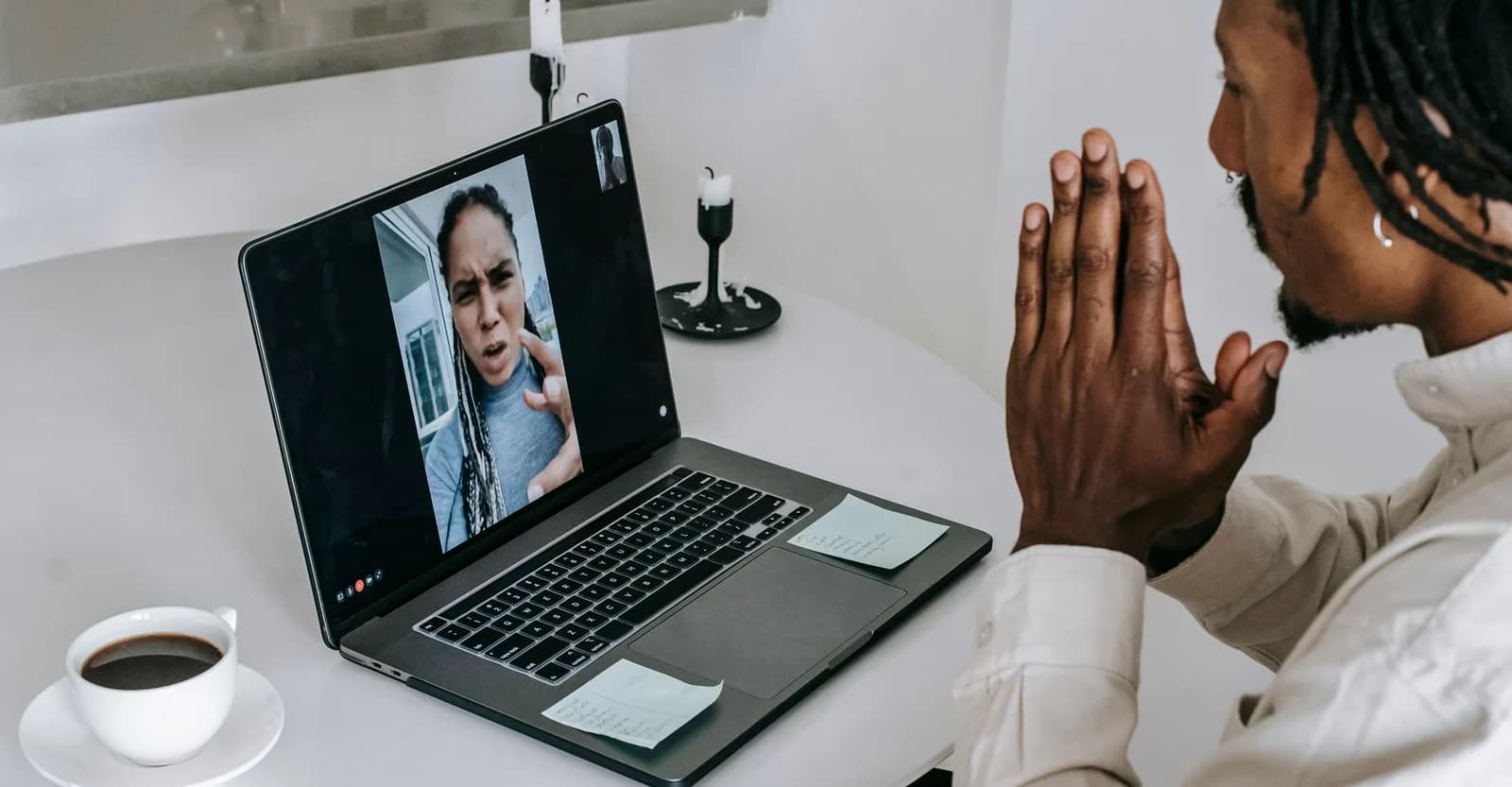 Cách tổ chức kỷ niệm ngày yêu online khi hai người lệch múi giờ