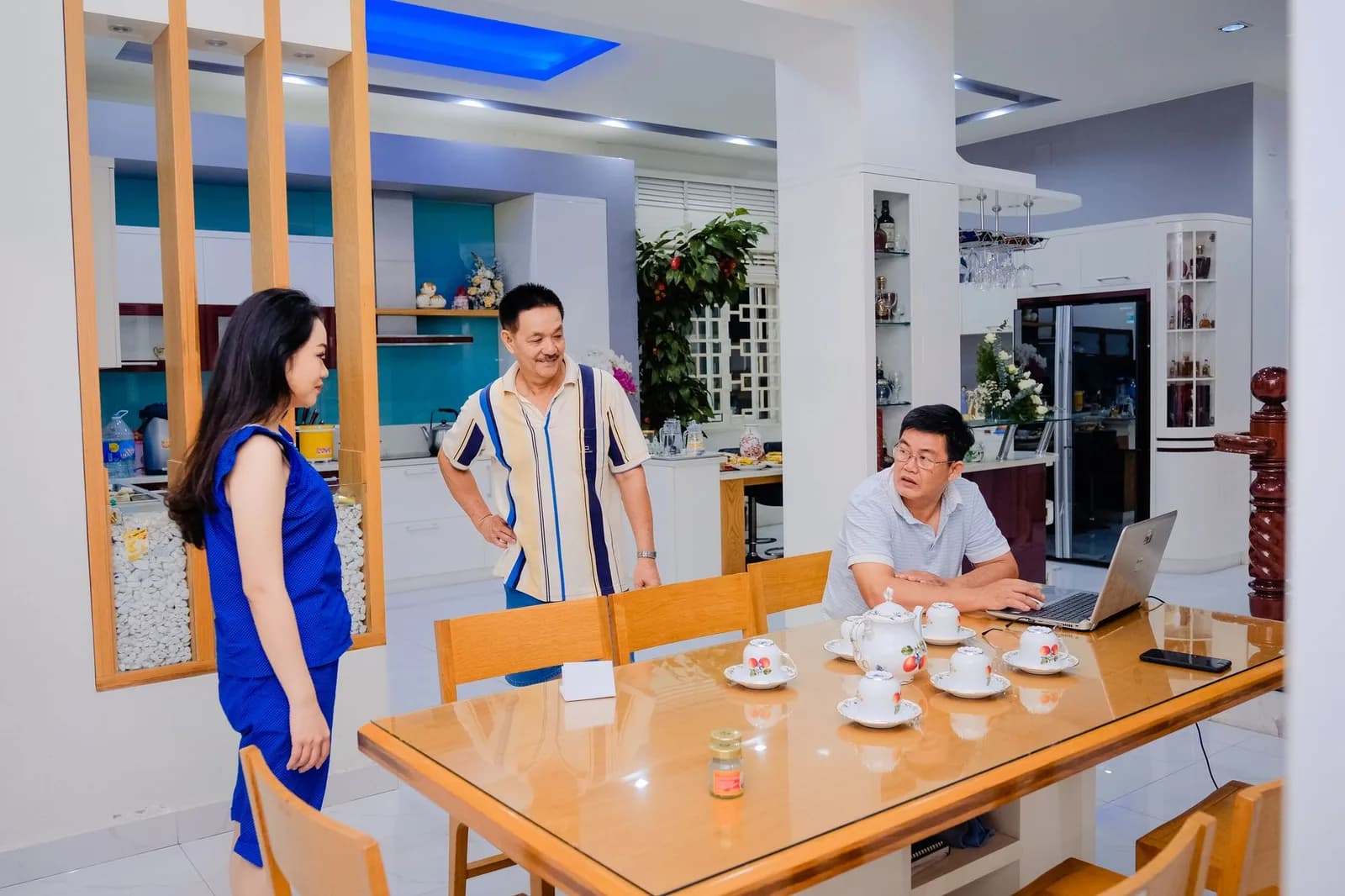 Khách Việt ở homestay cần cung cấp thông tin gì để khai báo tạm trú