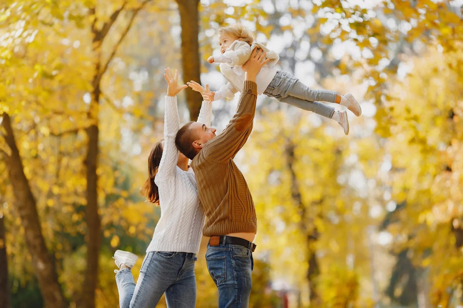 Gia đình có trẻ nhỏ nên đi đâu ở Hà Nội vào ngày thu mát