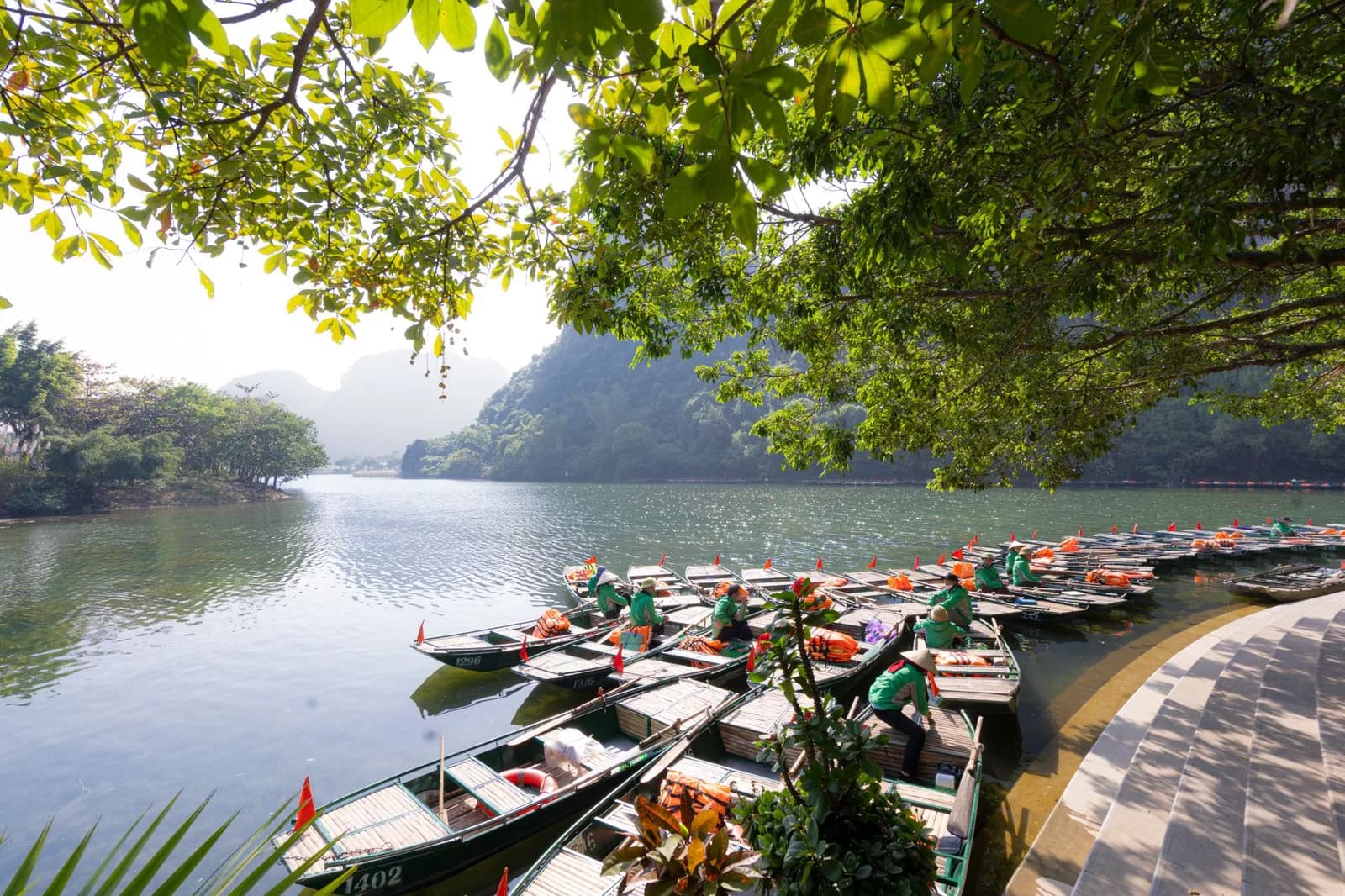 Homestay gần Vân Long hay Thung Nham yên tĩnh hơn cho nhóm bạn cần nghỉ ngơi