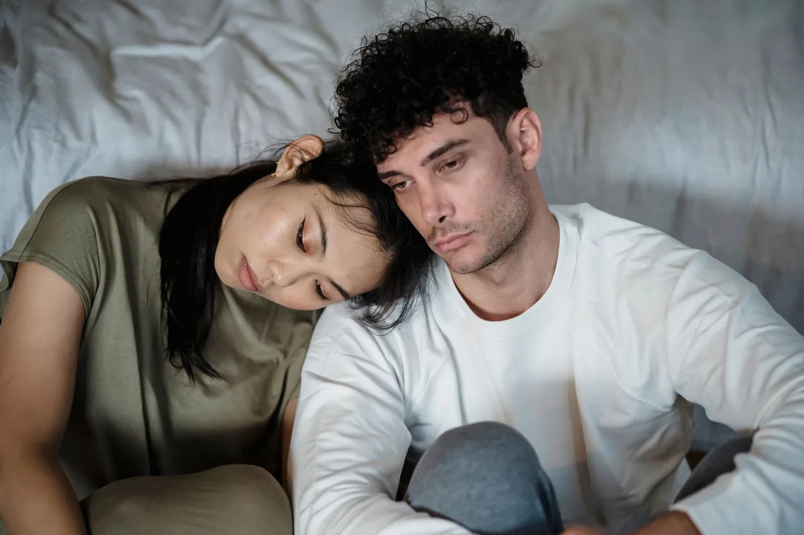 Nên tạm xa nhau hay chia tay khi mối quan hệ liên tục căng thẳng