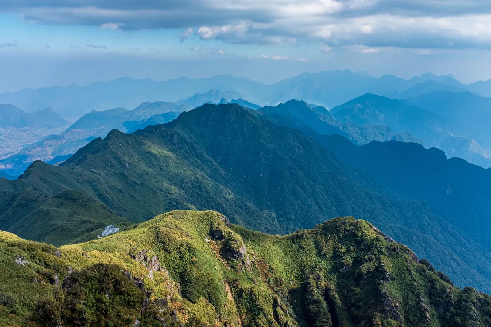 Khách sạn Sapa view núi đẹp phù hợp săn mây mùa đông
