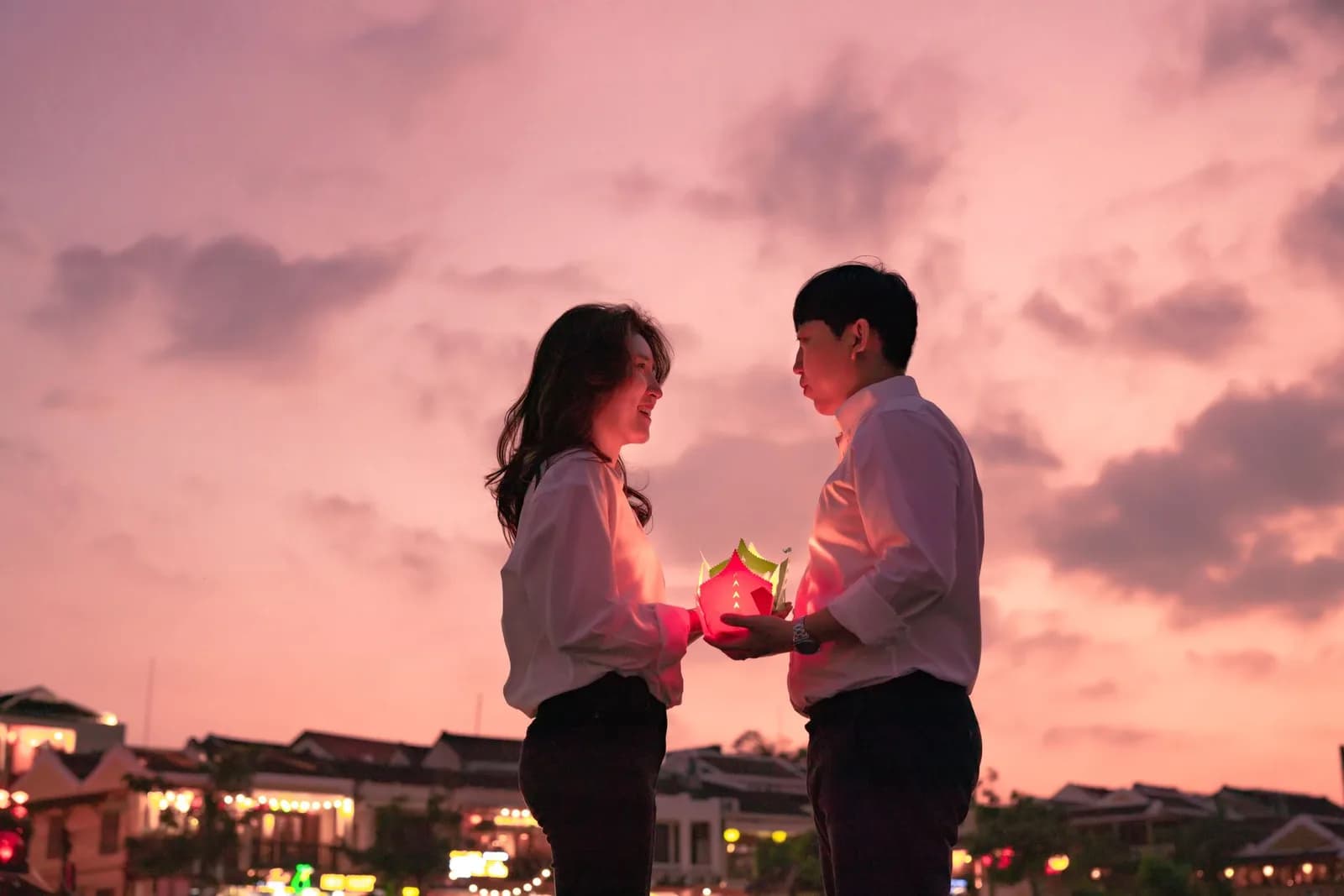 Tình yêu bình yên và tình yêu nhàm chán khác nhau thế nào