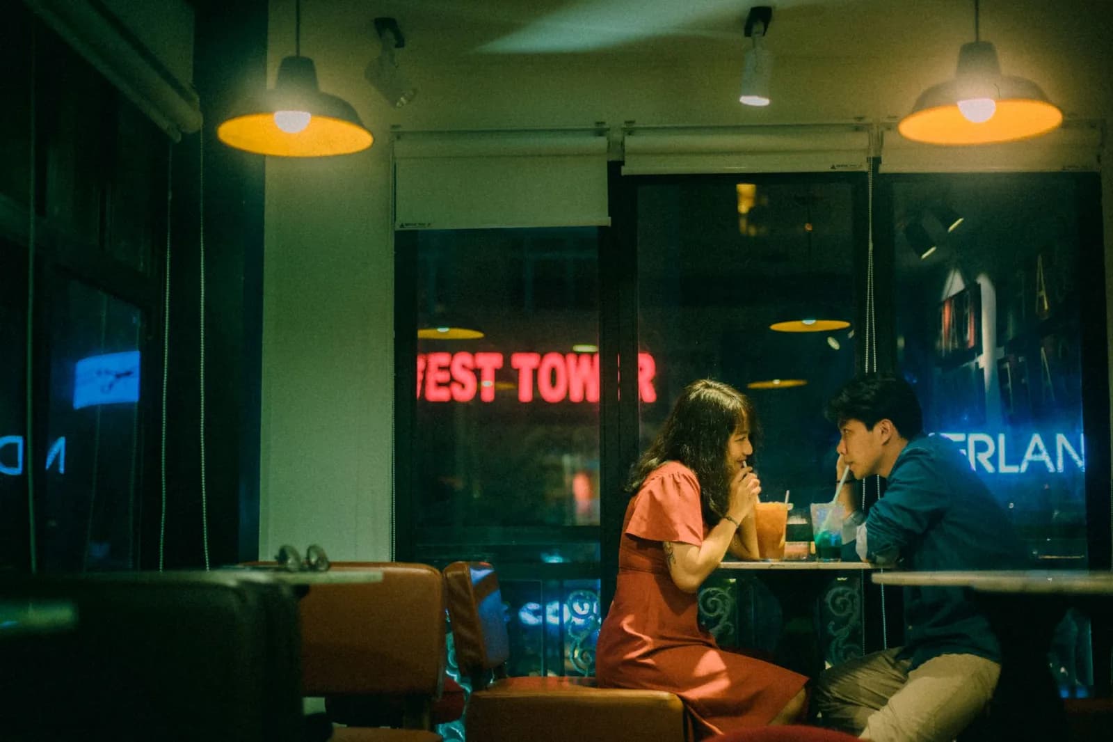 Kế hoạch hẹn hò 7 ngày theo ngôn ngữ tình yêu của người hướng nội