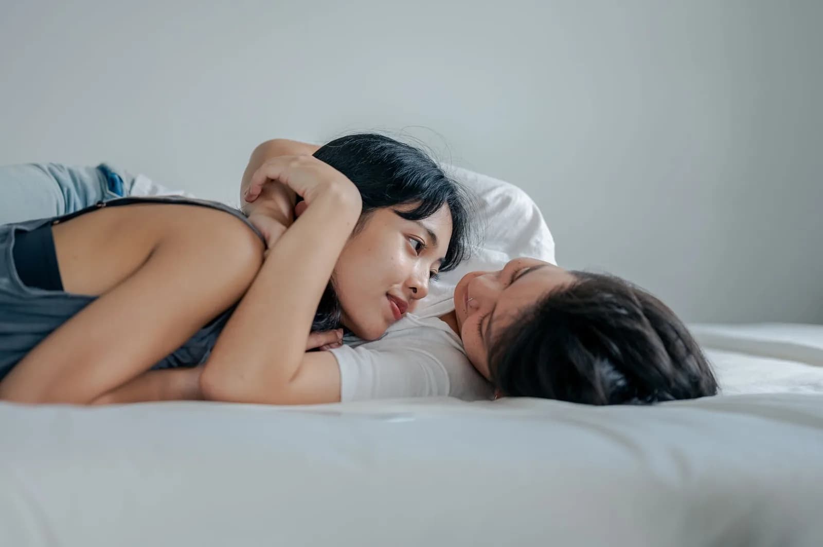 7 ngôn ngữ tình yêu ảnh hưởng đến cách mỗi người đón nhận sự quan tâm ra sao
