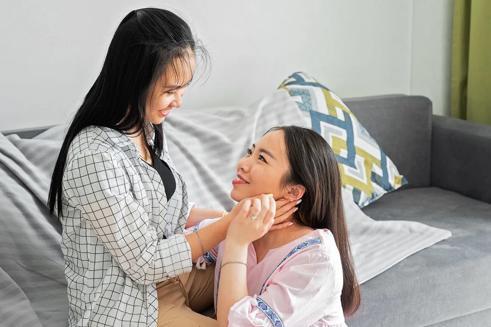 Nghiên cứu nói gì về ảnh hưởng của căng thẳng thiểu số đến tình yêu đồng giới