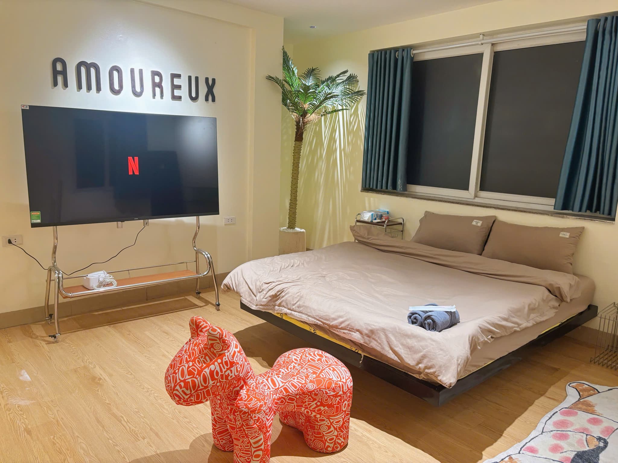504QH | Ins Room