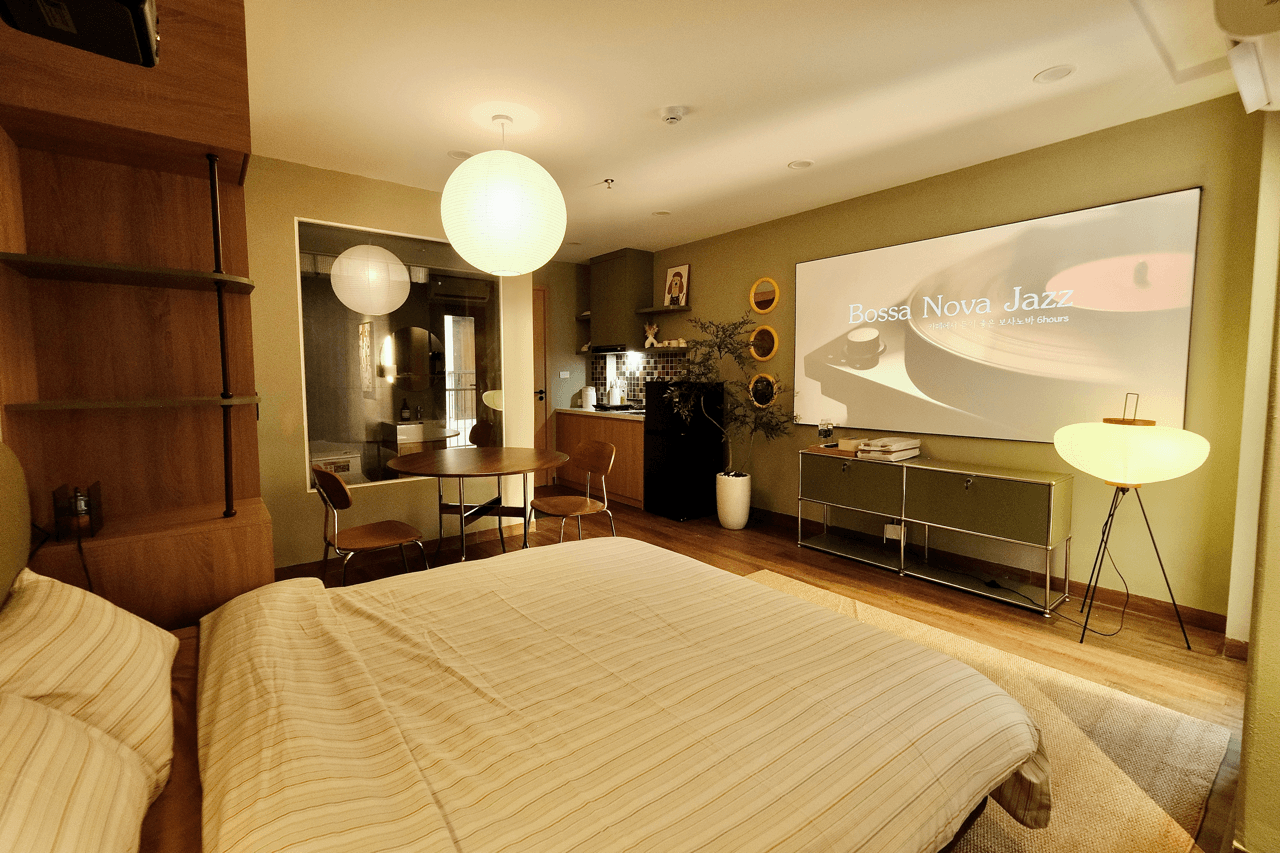 401 Midori Room - 7
