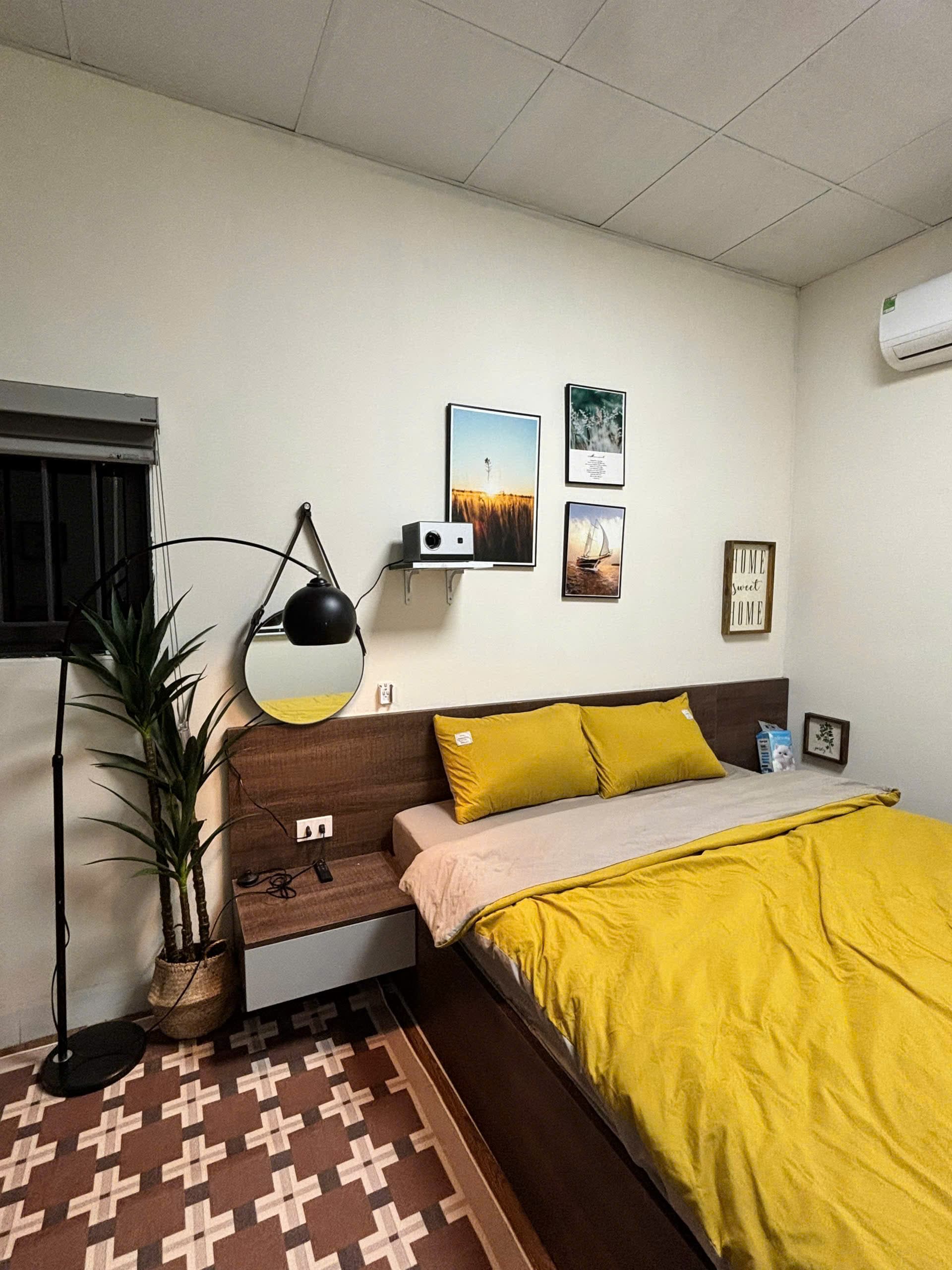 701NK | Business Home - 7