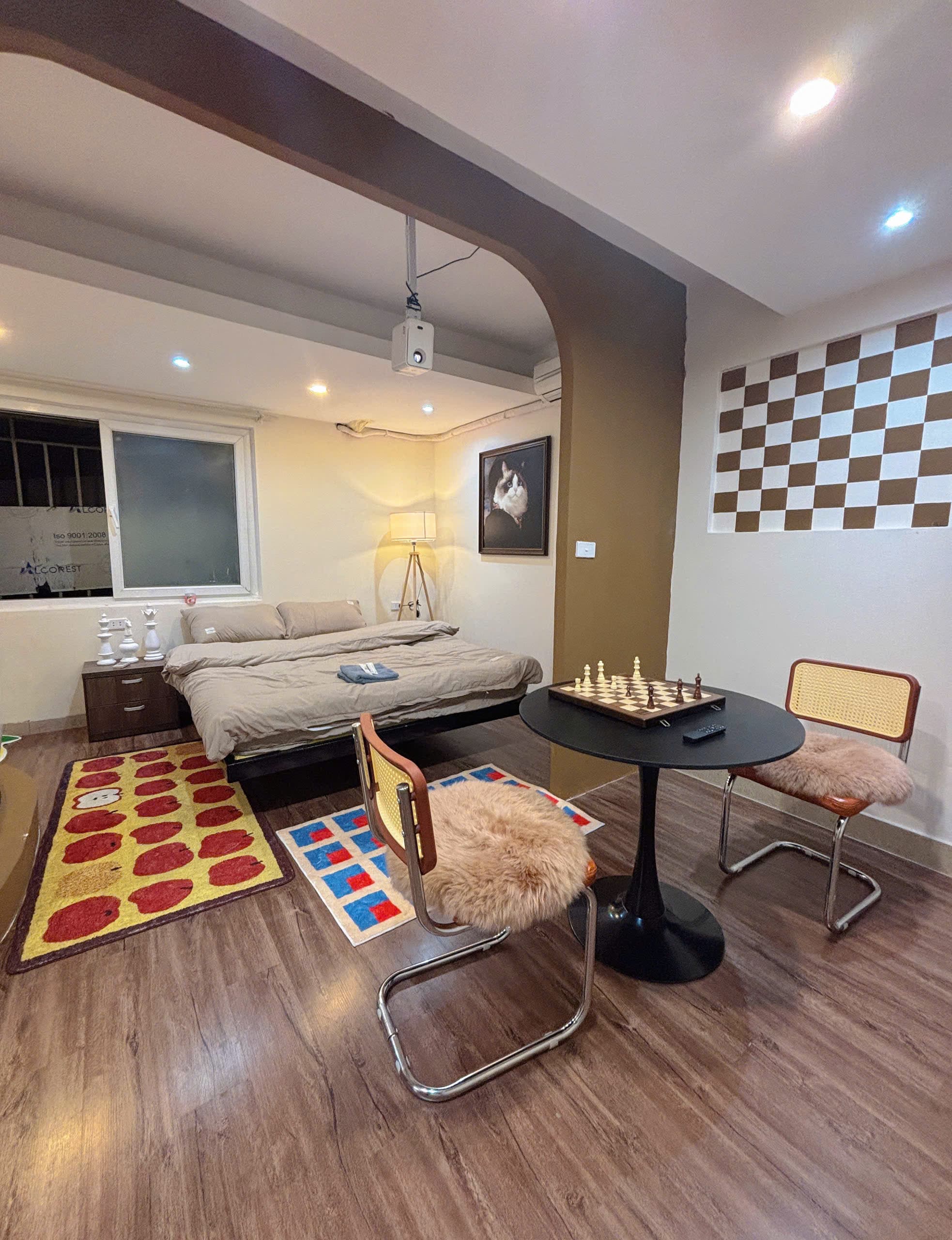 204 QH | Chess Room - 3