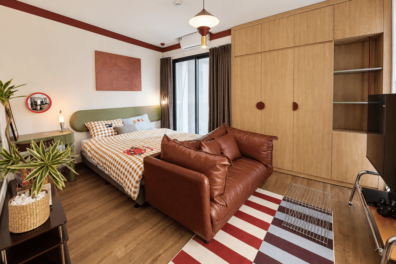 402 Sherry Room