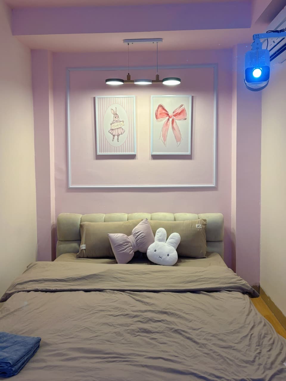403 QH | Pinky Room - 5