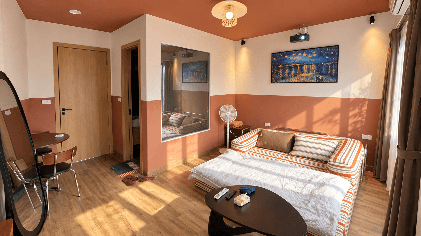 701 Sunset Room - 2