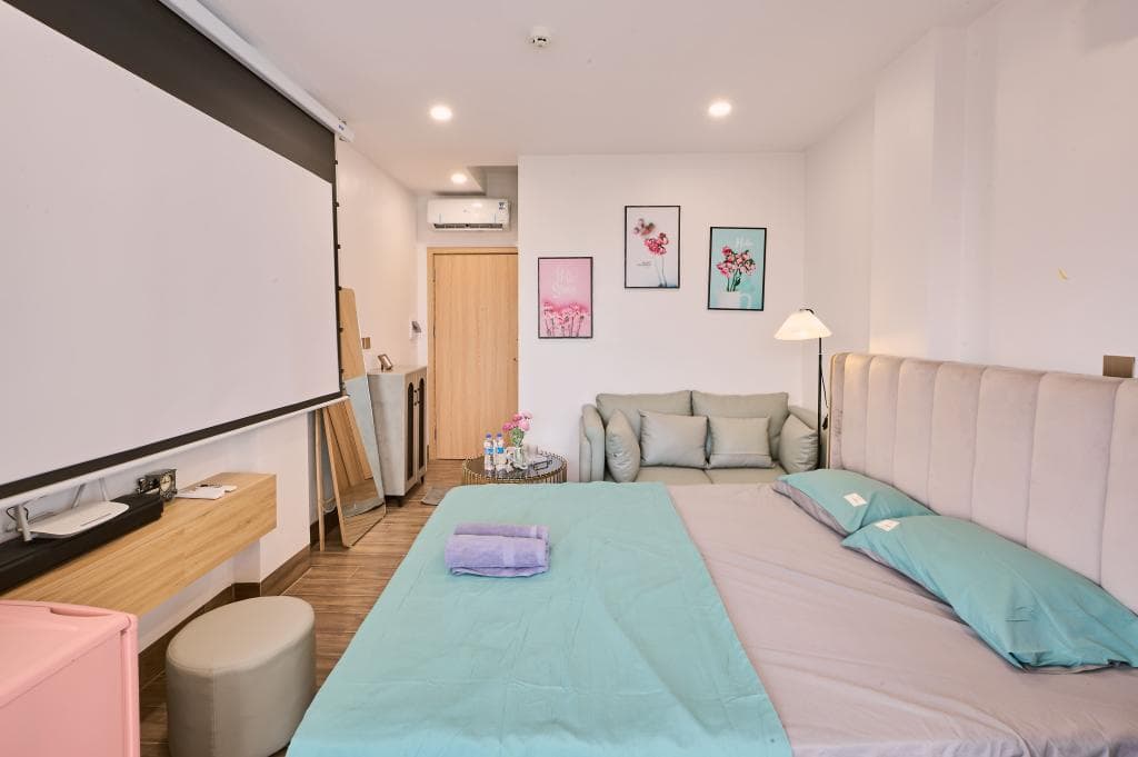 Bee Filmstay - 802TH - 3