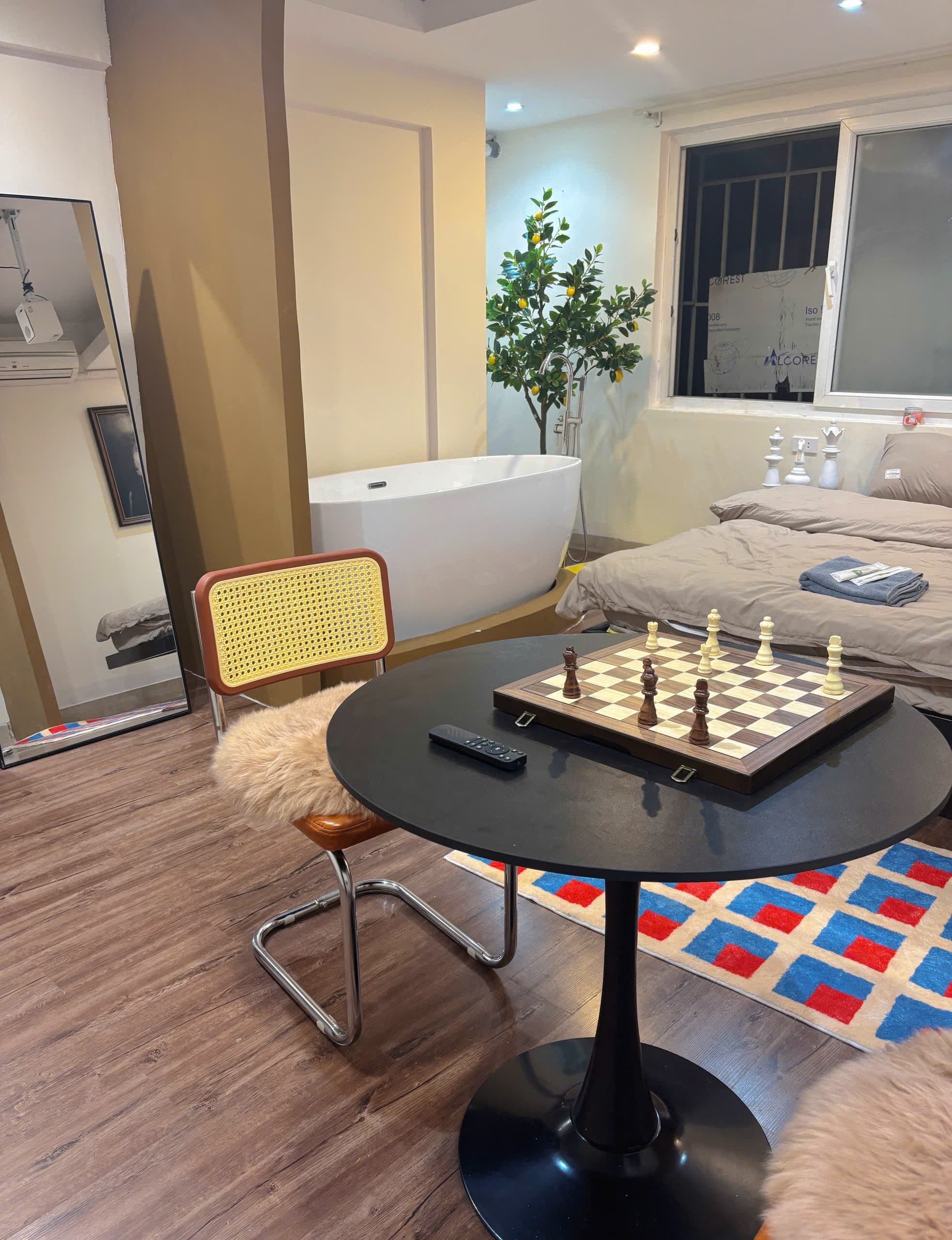 204 QH | Chess Room - 6